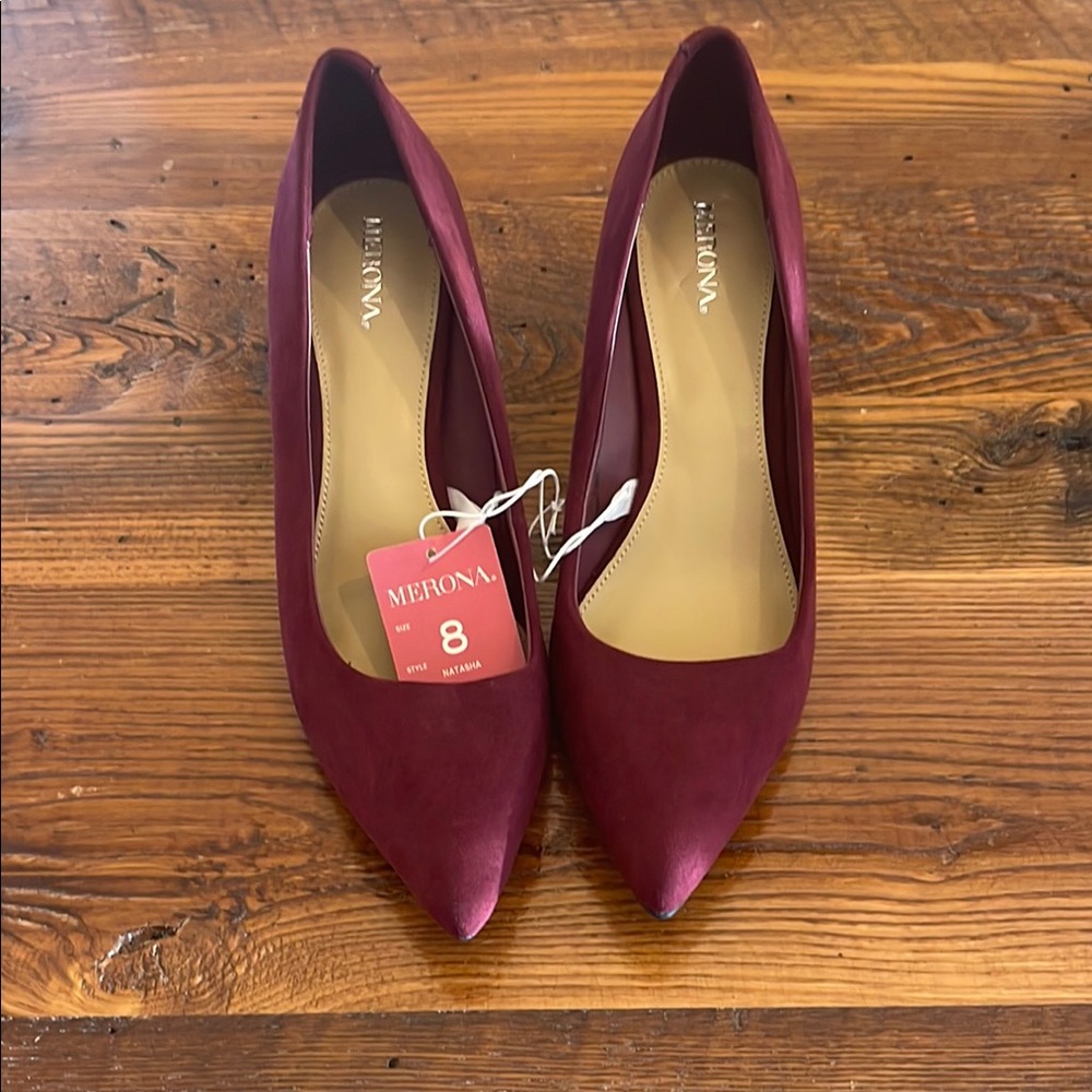 NWT Merona BURGUNDY Heels Suede SIZE 8